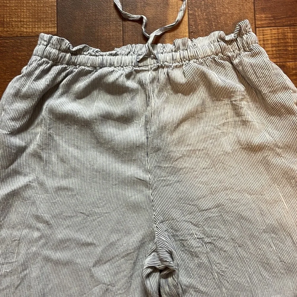 Liz Claiborne wide leg striped Rayon/Acetate Pants - Picture 2 of 8